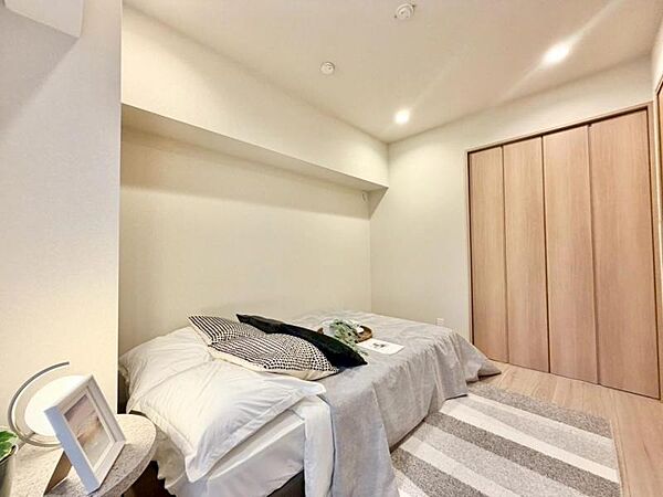 住まう方自身でカスタマイズして頂けるようにシンプルにデザインされております。自由度が高いので現地にて配置などを打ち合わせさせて頂きます。