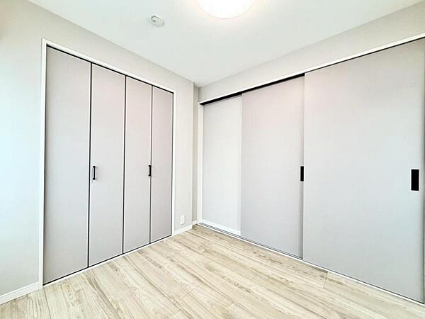 自由度が高いので家具やレイアウトでお好みの空間を創り上げられます。