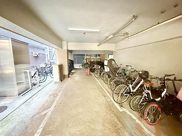 自転車を多く止めることができそうです。