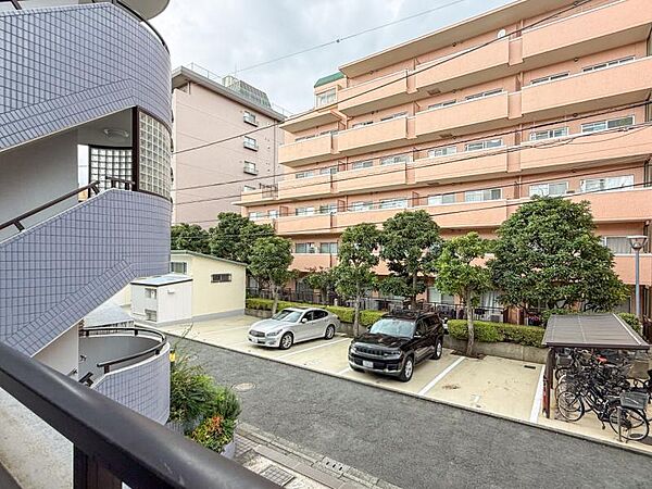 開放感のある眺望。季節による景色の変化を日常の生活と共に感じてください。