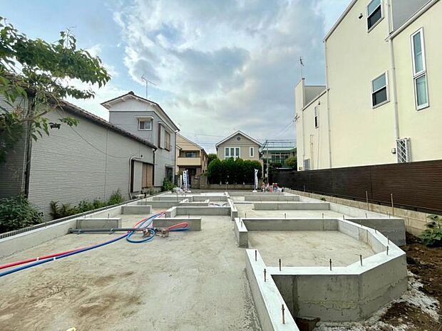 広さにゆとりがあるため、お子様のプール遊びや趣味のガーデニングなど多彩に活用できます。