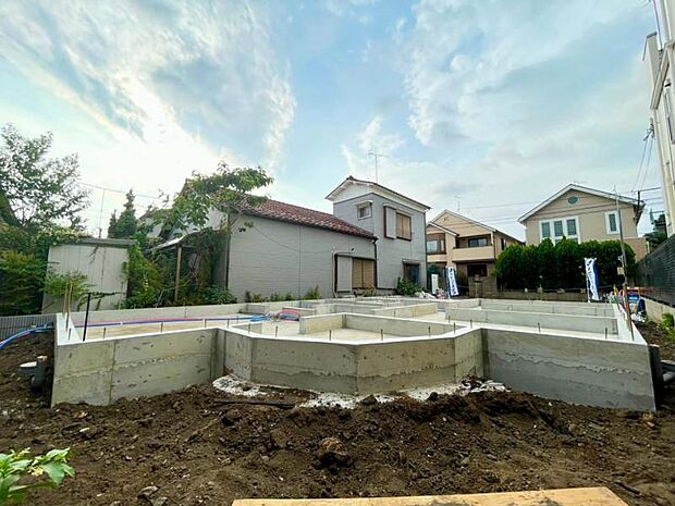 現地にて季節による景色の変化を日常の生活と共に感じてください。