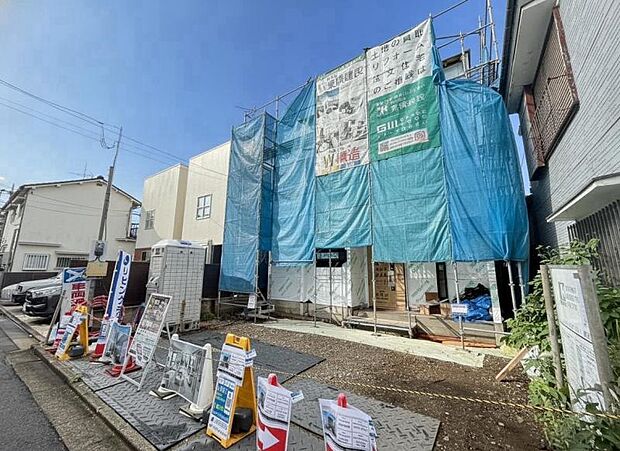 陽とともに、時間によって顔を変える街の景観から、星空や夜景に負けないデザインの映える外観。この街ならではの美しい風景と、ここから紡がれる物語を建物外観から始まります。