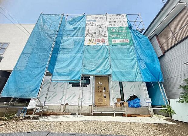 毎日のお車の出し入れもストレスなく行えます。
