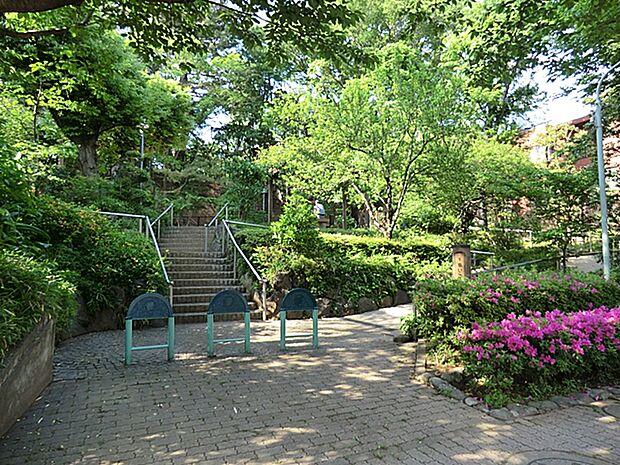 千鳥いこい公園 330m