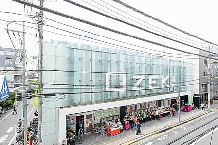 ホット一息つきたいときに望むこの眺望。リラックスできる空間になりますね!