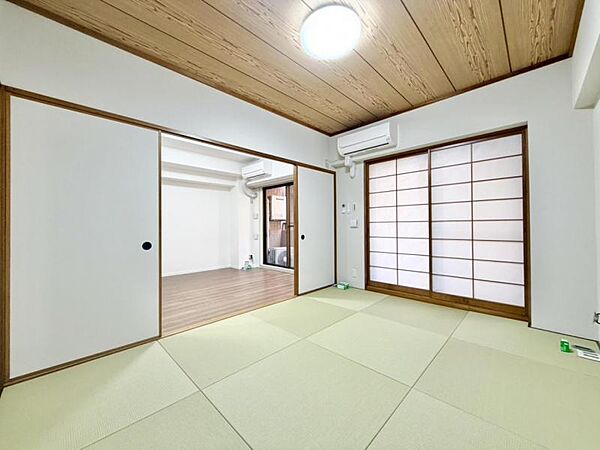 窓から注がれる光で家族とのコミュニケーションも明るくなりそうです。