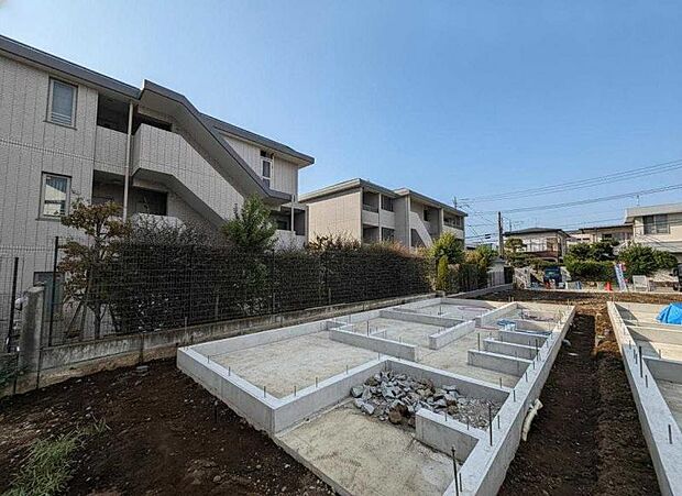 同じ工務店の完成見本や同ボリュームの完成物件もご案内しておりますので、お気軽にお問い合わせ下さいませ。