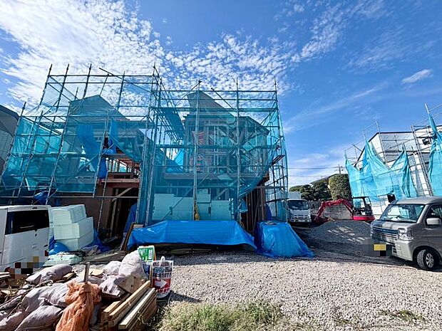 東雪谷2丁目の新築分譲・全9棟。4部屋で将来も安心、LDK20帖以上でくつろぎの中心が広い家。