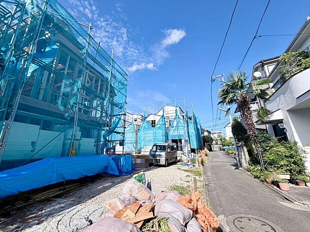 この場所だからこそ叶えられる開放感、「陽光を取り入れた住宅」です。是非現地でご体感下さいませ。