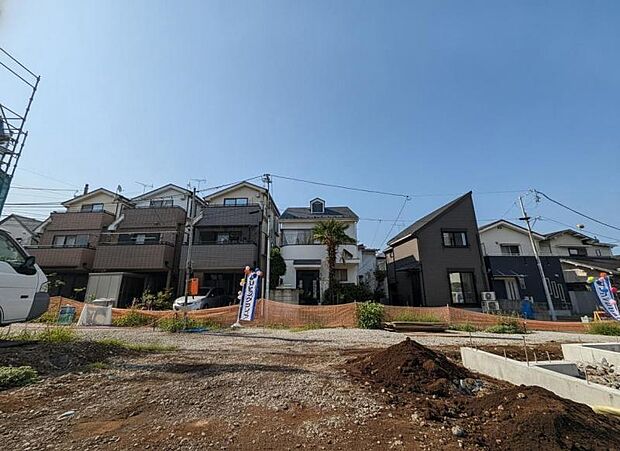 来客時も安心のLDK20帖以上。4部屋で収納や趣味スペースも検討しやすく、車も2台駐車できます！