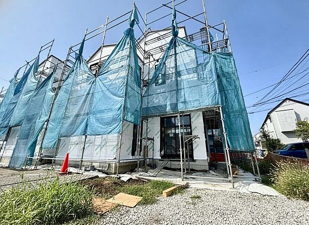 2駐車スペース付き4LDK。子育て世帯にも嬉しい間取りです。