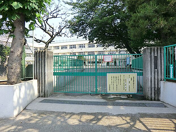 大田区立赤松小学校 370m