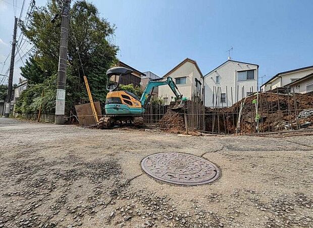 この場所だからこそ叶えられる開放感、「陽光を取り入れた住宅」です。是非現地でご体感下さいませ。