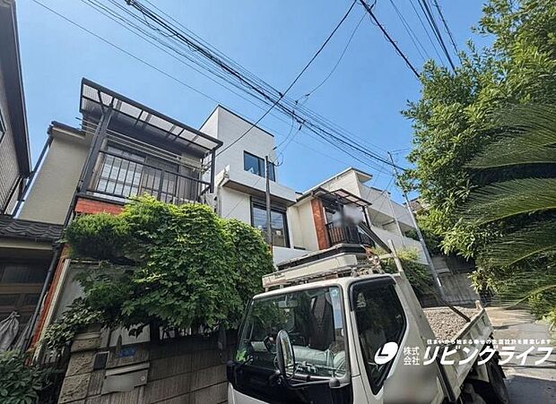 この場所だからこそ叶えられる開放感、「陽光を取り入れた住宅」です。是非現地でご体感下さいませ。