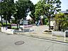 周辺：烏山公園　580m
