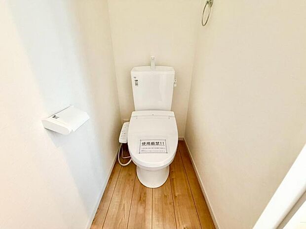 毎日使う場所だからこそ、使い勝手を考慮しました。白を基調に、飽きのこない空間は質感豊かな仕上がりとなっております。