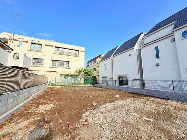 各棟によって暖かい日差しの入り方・見え方も違うお住まい。