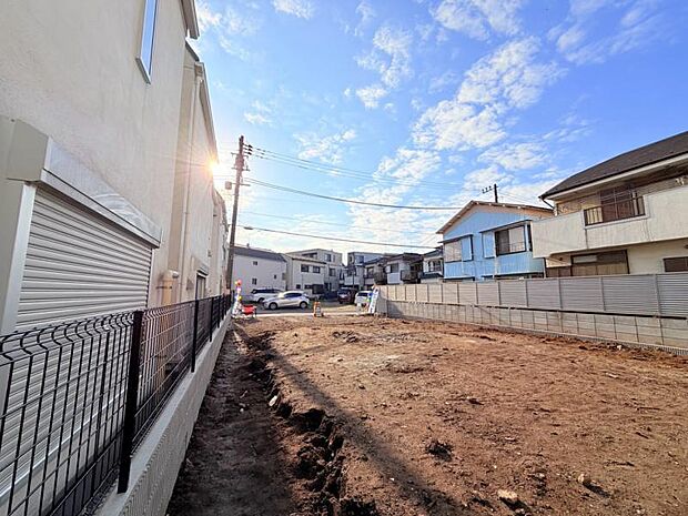 同じ工務店の完成見本や同ボリュームの完成物件もご案内しておりますので、お気軽にお問い合わせ下さいませ。