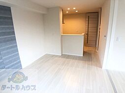 シャーメゾングラース 101 1階1LDKのリビング/ダイニング