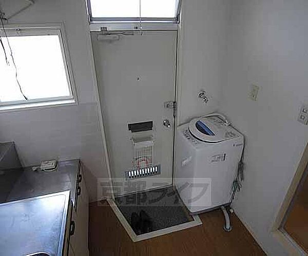 画像16:室内に洗濯機設置可能