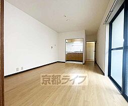 京阪本線 淀駅 徒歩5分の賃貸マンション 2階2LDKのリビング/ダイニング