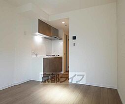 近鉄京都線 桃山御陵前駅 徒歩8分の賃貸アパート 1階1LDKのリビング/ダイニング