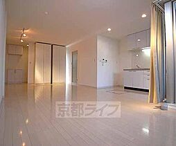 近鉄京都線 桃山御陵前駅 徒歩3分の賃貸マンション 3階ワンルームのリビング/ダイニング