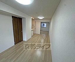JR山陰本線 千代川駅 徒歩15分の賃貸アパート 1階1LDKのリビング/ダイニング