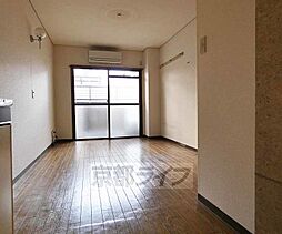 京阪本線 丹波橋駅 徒歩10分の賃貸マンション 1階1Kのリビング/ダイニング