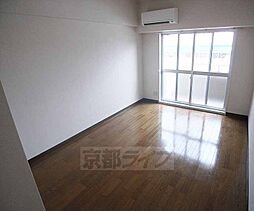 京都市営烏丸線 くいな橋駅 徒歩4分の賃貸マンション 3階1Kのリビング/ダイニング