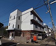 石田駅より徒歩2分 2階 築27年8ヶ月の賃貸物件