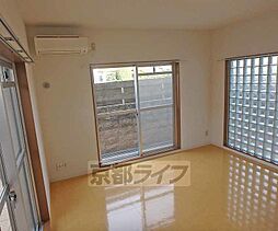 阪急京都本線 桂駅 徒歩8分の賃貸マンション 1階1Kのリビング/ダイニング