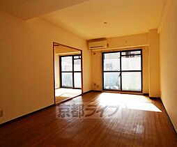 近鉄京都線 向島駅 徒歩10分の賃貸マンション 1階3LDKのリビング/ダイニング