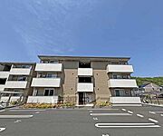 園部駅より徒歩3分 3階 築1年4ヶ月の賃貸物件