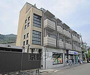 嵐山駅より徒歩1分 3階 築25年10ヶ月の賃貸物件