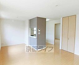 シャーメゾン山崎 206 2階3LDKのリビング/ダイニング