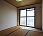 リビング/ダイニング：和室です。