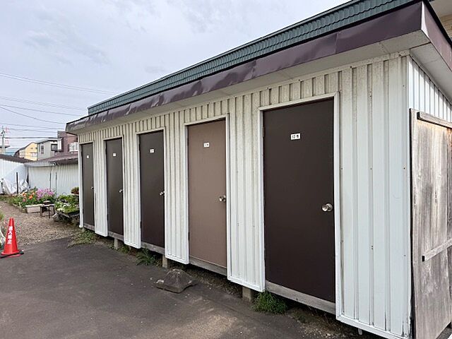 4 / 6
