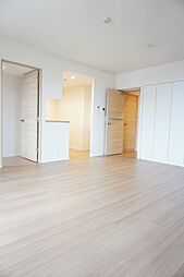 アトラス志村三丁目 220 2階3LDKのリビング/ダイニング