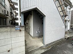 4 / 5