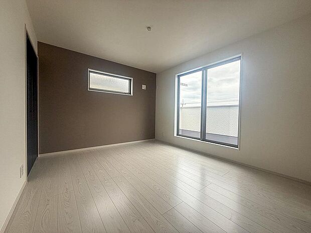 お子様の成長に合わせて、遊び場や学習スペースなど、家族の夢を育む空間に。