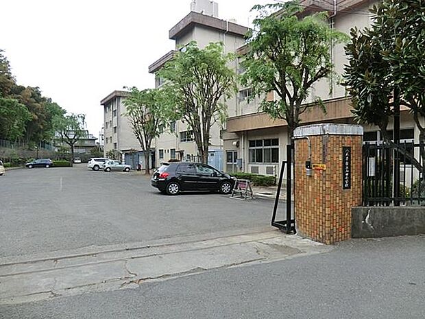 八王子市立山田小学校まで約860m