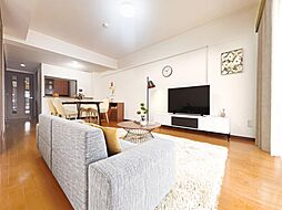 ダイアパレスリバーサイド府中是政 3LDKのリビング/ダイニング