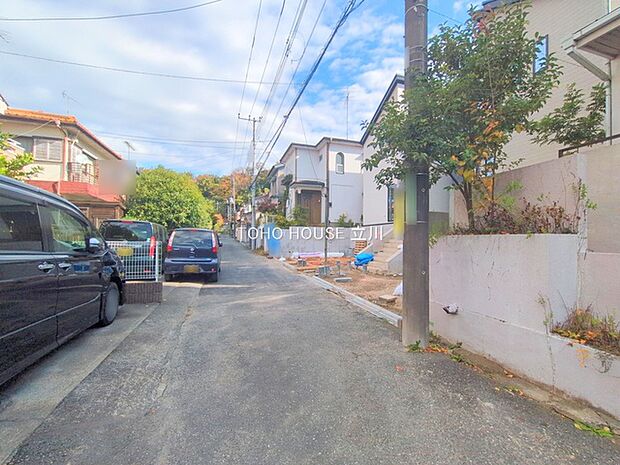 前面道路含む現地 （2025年11月18日撮影）