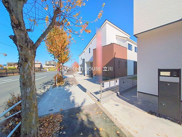 前面道路含む現地 （2025年11月28日撮影）