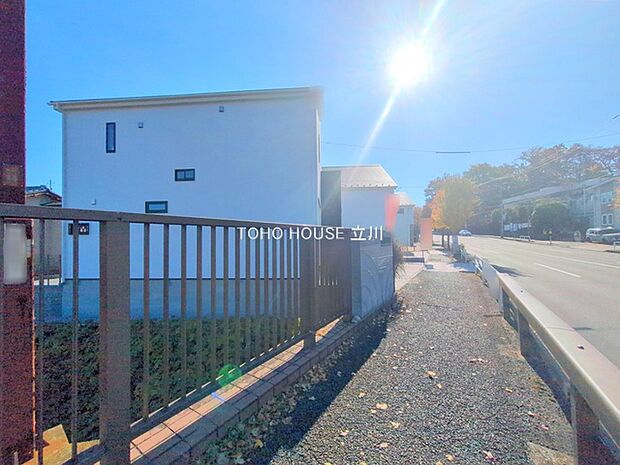 前面道路含む現地 （2025年11月28日撮影）