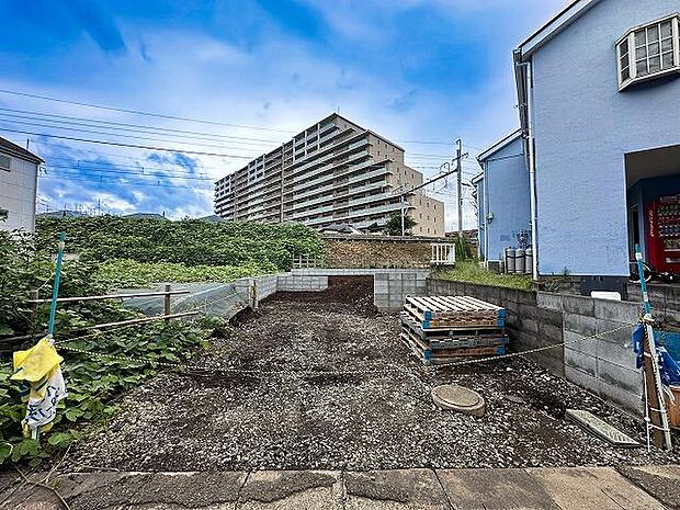 教育環境と利便性を兼ね備えた立地。ご家族の安心と快適な生活を支える新築分譲住宅が誕生します。