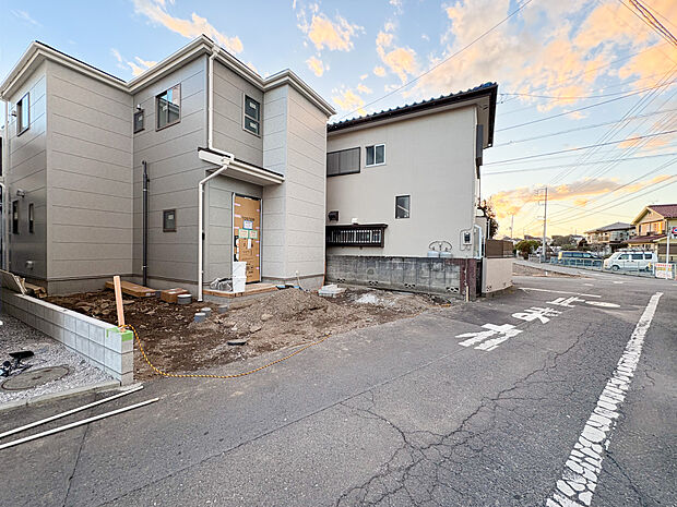 流行に左右されず、将来にわたって価値が継続する「上質」な佇まい。おしゃれな雰囲気や自然の潤い、親しみやすさといった個性を、街に新たな価値をもたらし続けます。