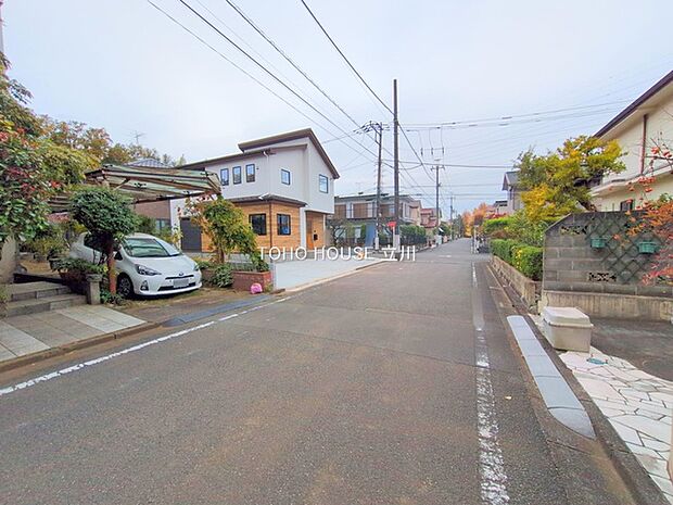 前面道路含む現地 （2025年11月13日撮影）